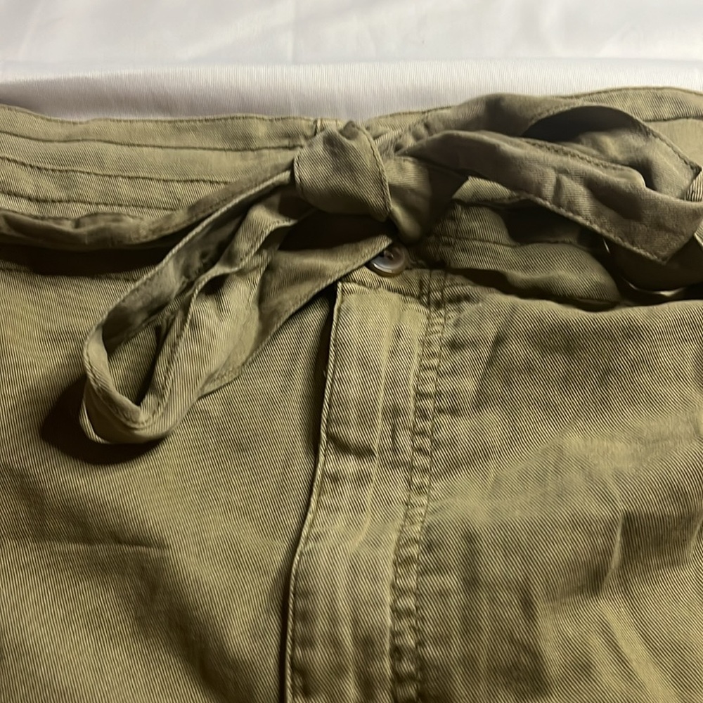 NWT Old Navy Olive Green Shorts - Picture 6 of 10
